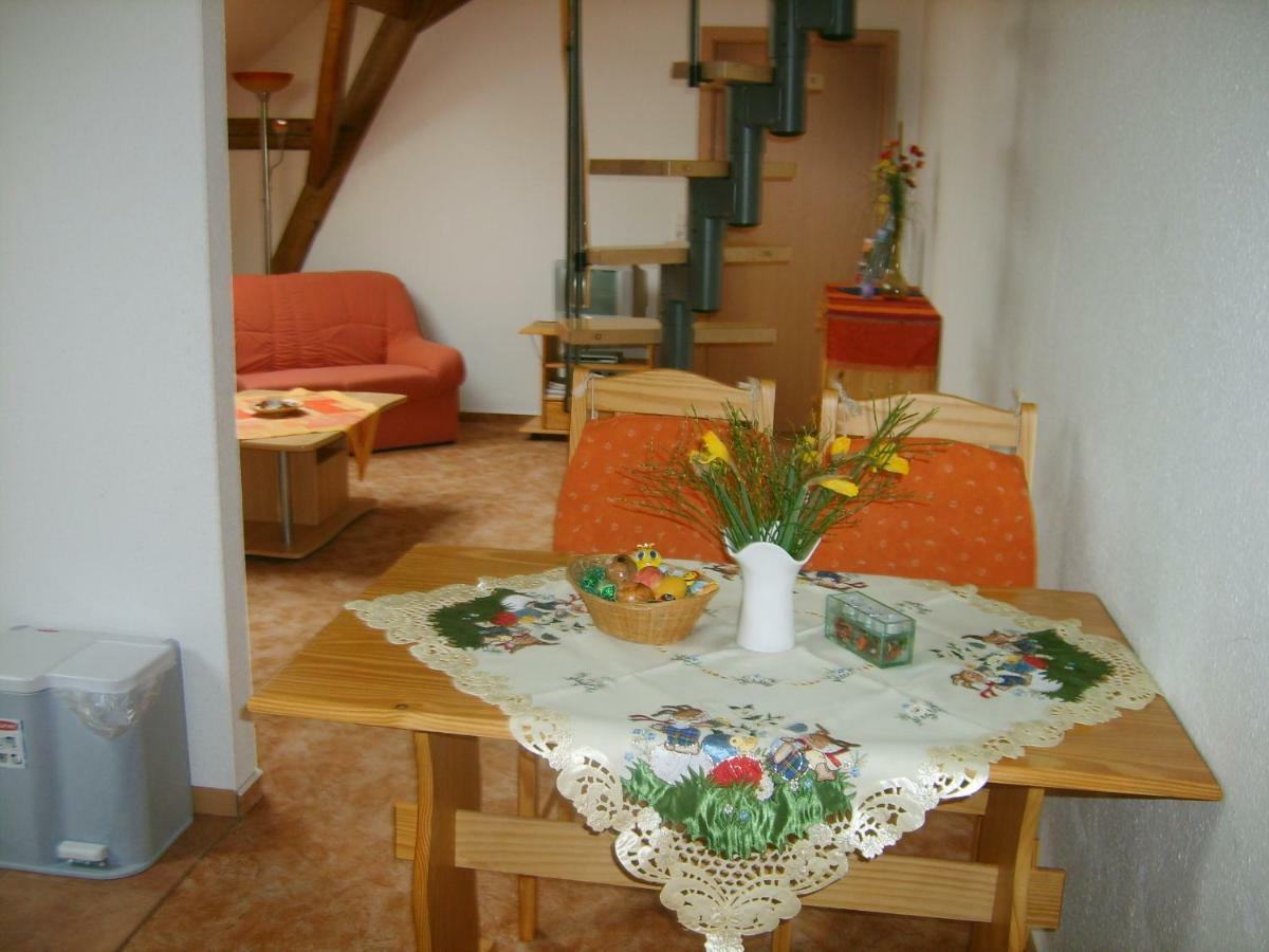 Ferienwohnungen Hering Kleingiesshubel Exterior foto